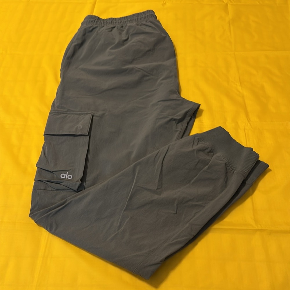 ALO Yoga Gray Men's Pants